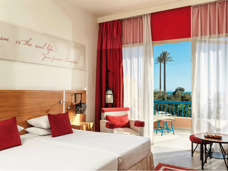 Wohnbeispiel Premium Poolblick