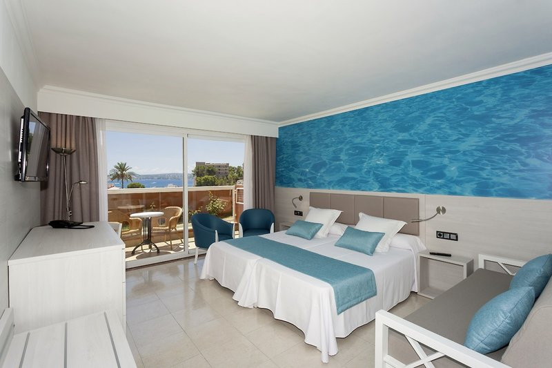 Paguera Beach ●●●●