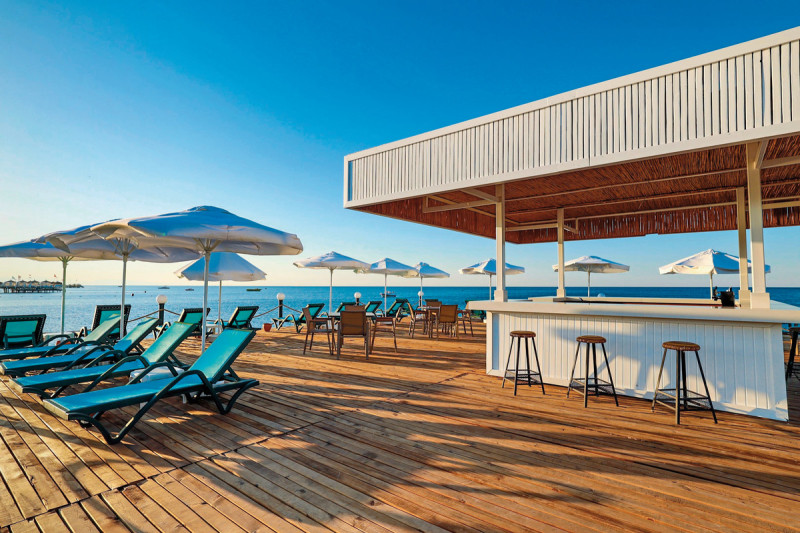 Crystal Centro Pearl Collection