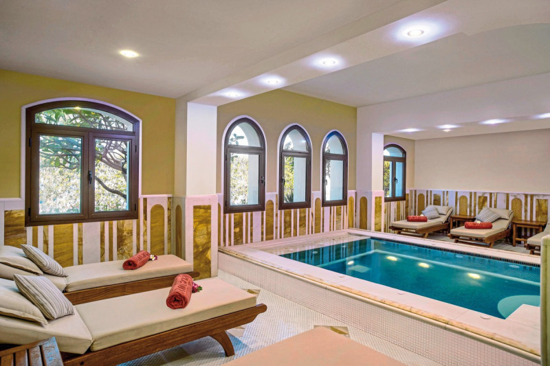 The Cove Rotana Resort ●●●●●