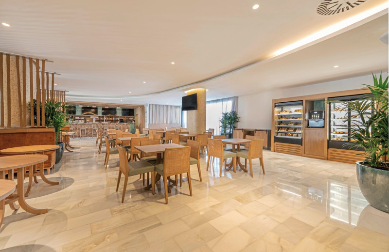 Grand Palladium White Island Resort & Spa