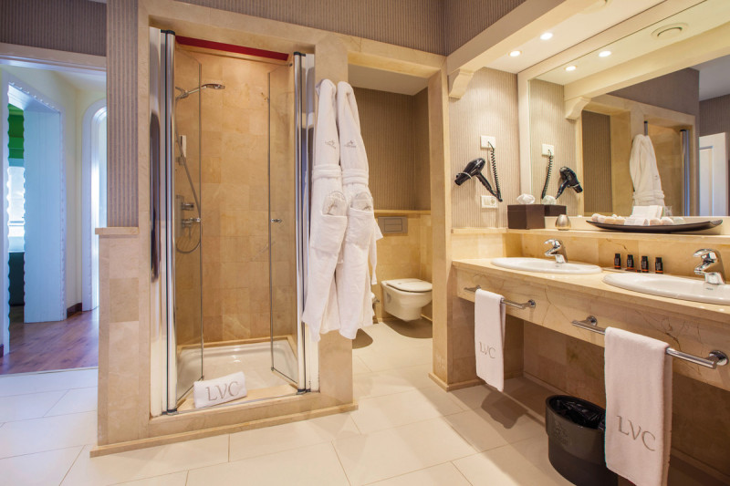 Beispiel Bad Seniorsuite