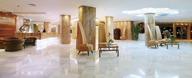 Serrano Palace ●●●●○