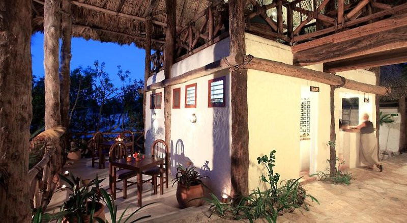 Holbox by Xaloc ●●●○