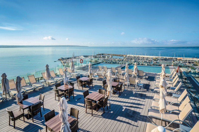 Las Arenas ●●●●○