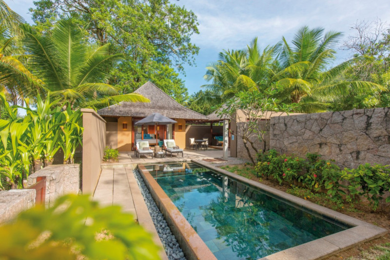 Constance Ephelia ●●●●●○