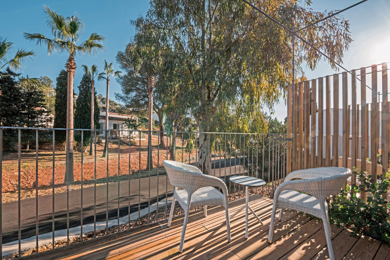 Wohnbeispiel Bungalowzimmer Superior Gartenblick mit Verbindungst&uuml;r