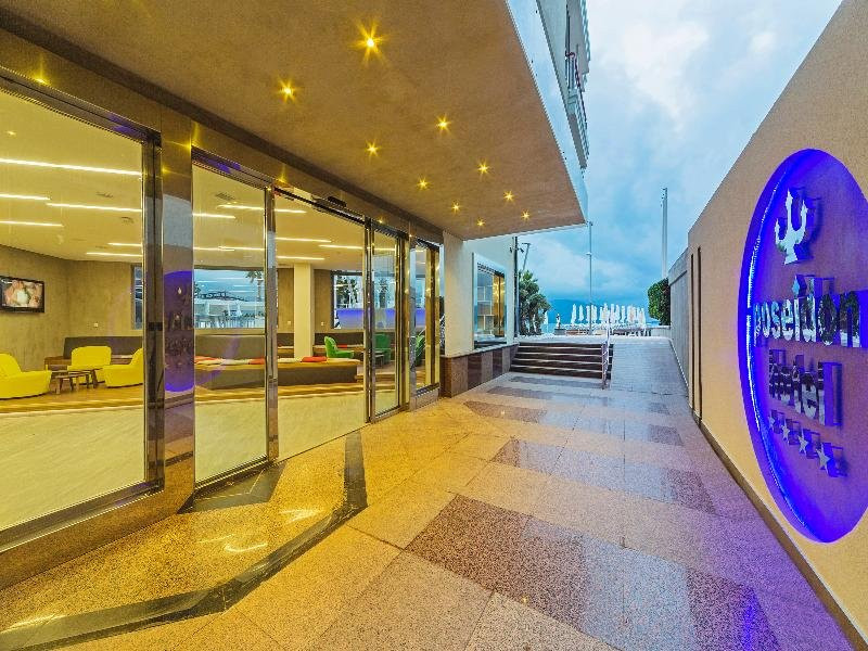 Poseidon Hotel ●●●●