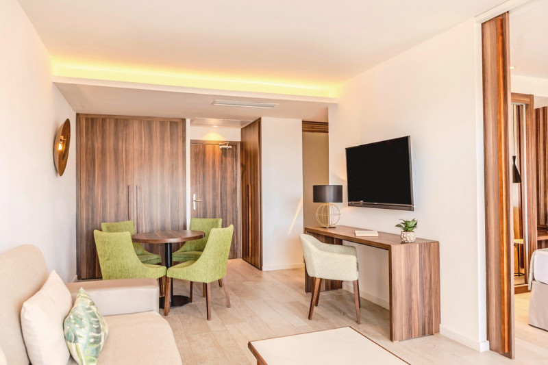 Wohnbeispiel Suite 1 Schlafzimmer Penthouse Poolblick