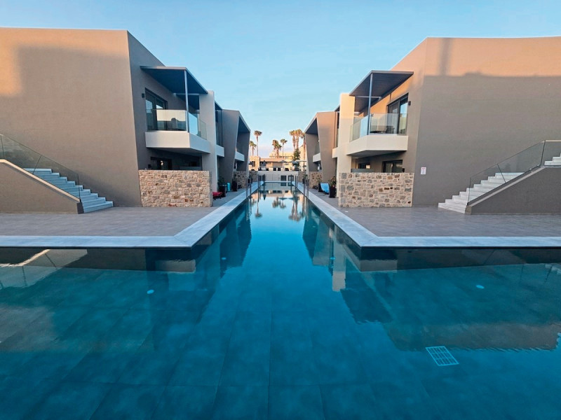 Juniorsuiten mit Swim-Up Pool