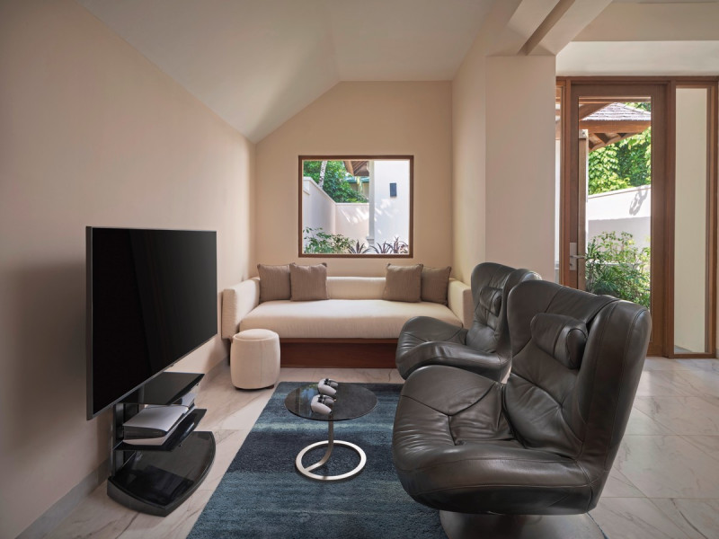 3 Bedroom Beach Suite with Pool