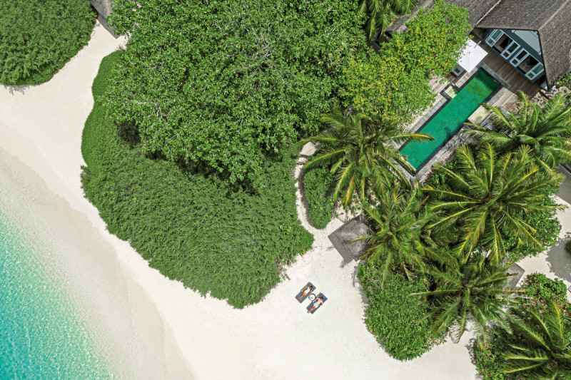 Four Seasons Resort Maldives at Landaa Giraavaru