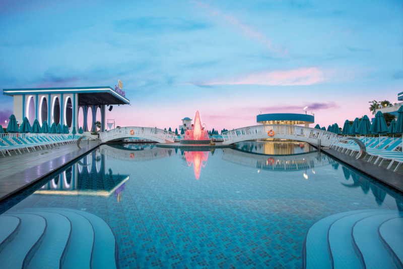 Granada Luxury Beach