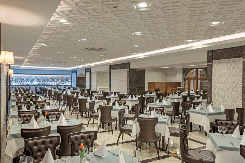 Royal Holiday Palace