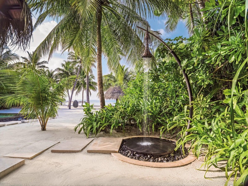Grand Beach Villa with Pool 2 Bedrooms