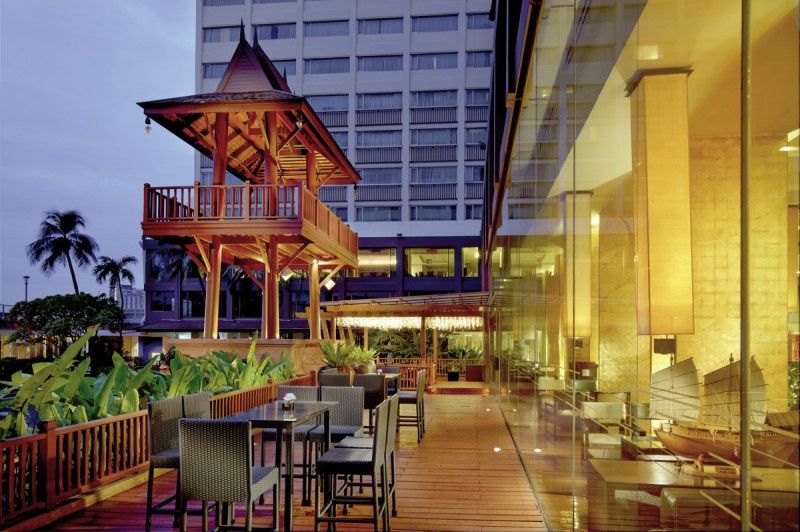 Ramada Plaza by Wyndham Bangkok Menam Riverside