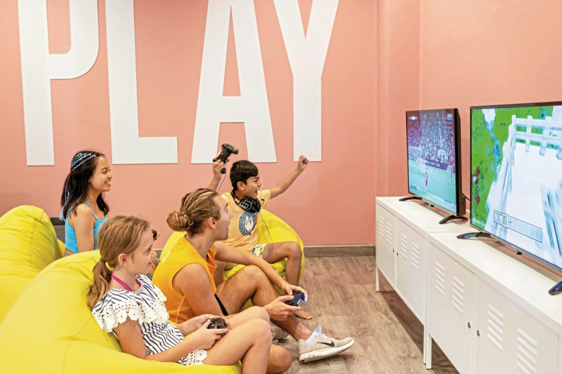 Sunwing Kamala Beach