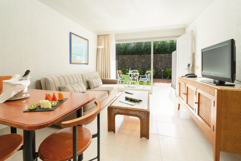 Plus Fariones Apartamentos