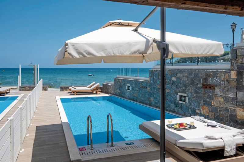 Alexander Beach Hotel & Village Resort