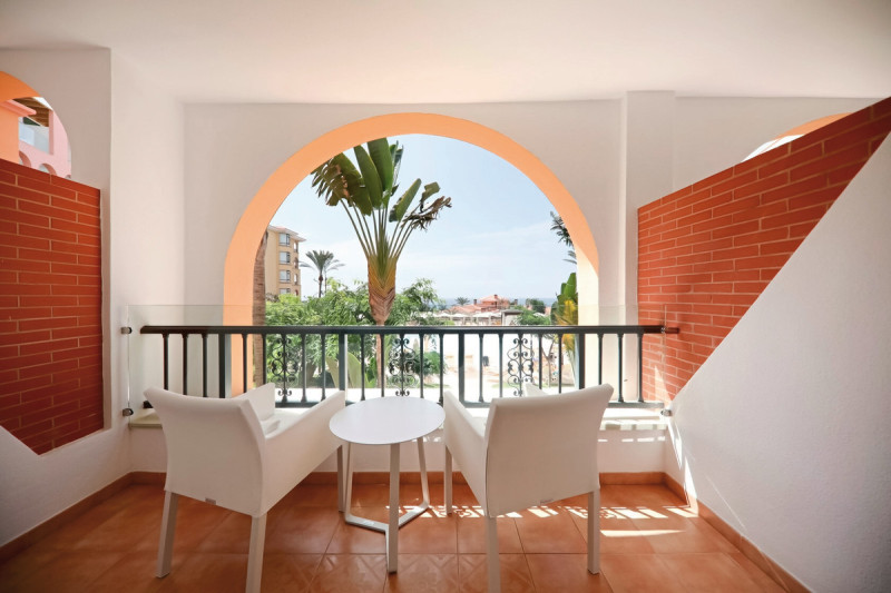 Wohnbeispiel 2 Doppelzimmer mit Verbindungst&uuml;r seitl. Meerblick