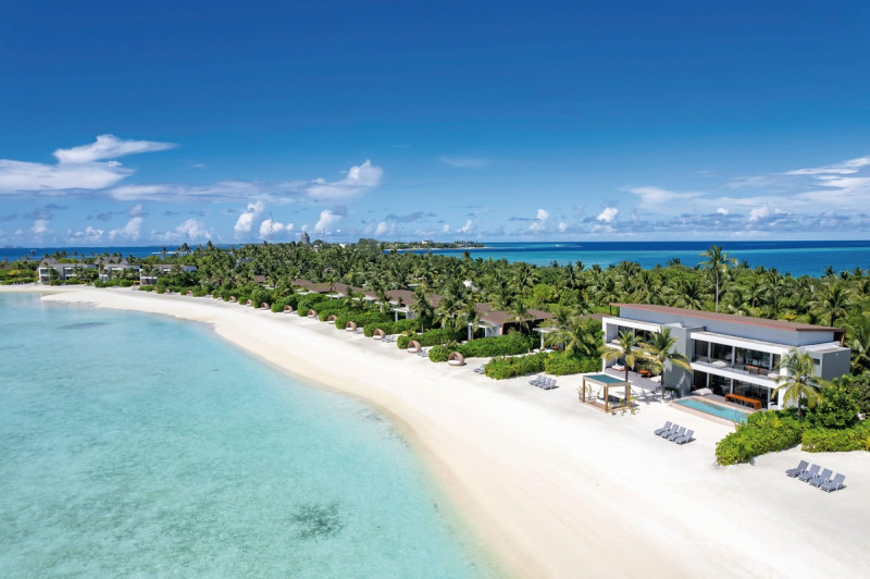 Four Bedroom Beach Residence with Private Pool 
