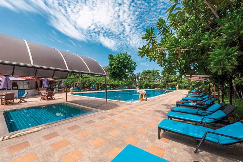Pinnacle Grand Jomtien Resort & Beach Club
