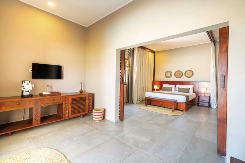 Wohnbeispiel Sea Front Beach Villa with Pool