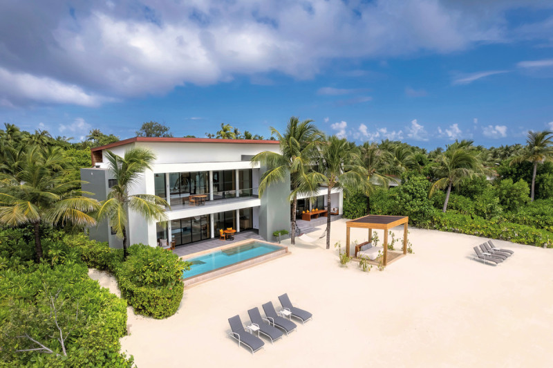 Four Bedroom Beach Residence with Private Pool 