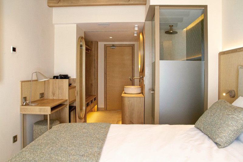 Wohnbeispiel Doppelzimmer Premium Meerblick mit Terrasse