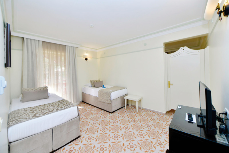 Wohnbeispiel Familienzimmer Gartenblick