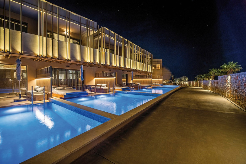 Senseana Sea Side Resort & Spa