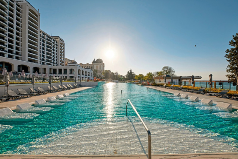 Secrets Sunny Beach Resort & Spa