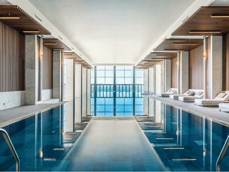 Anda Barut Collection