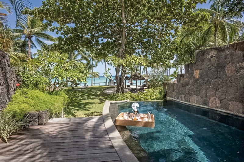 Wohnbeispiel Beachfront Senior Pool Suite
