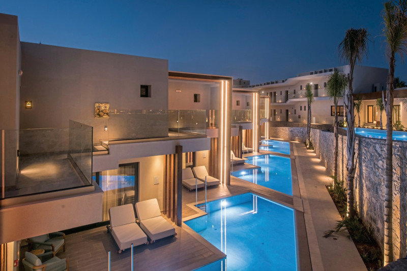 Noble Hotel Suites