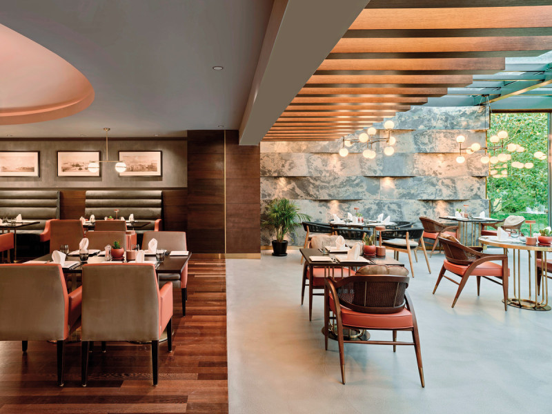 Lara Barut Collection