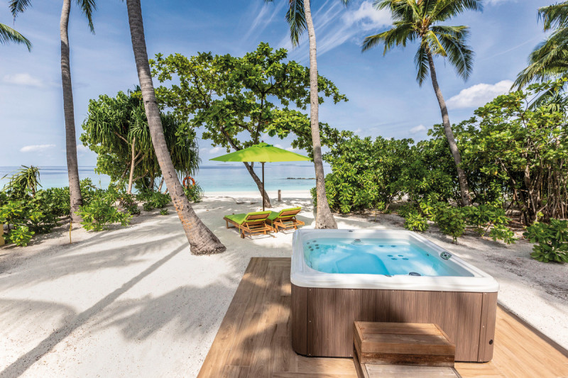 Wohnbeispiel Jacuzzi Beach Villa