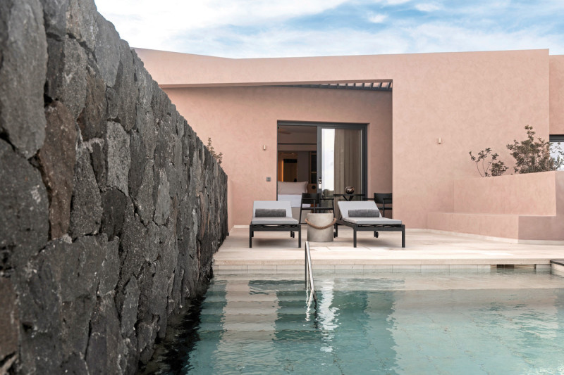 Terassenbeispiel Doppelzimmer Echoes Retreat mit Zen Privatpool