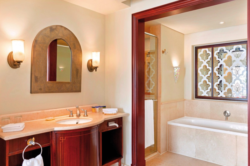 Beispiel Bad Doppelzimmer Standard Gartenblick