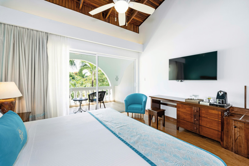 Wohnbeispiel Tropicana Pool View