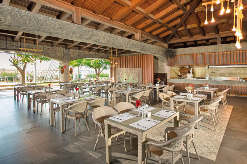 Sherwood Exclusive Lara