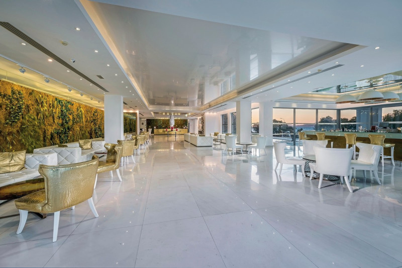 Diamond Deluxe Hotel & Spa