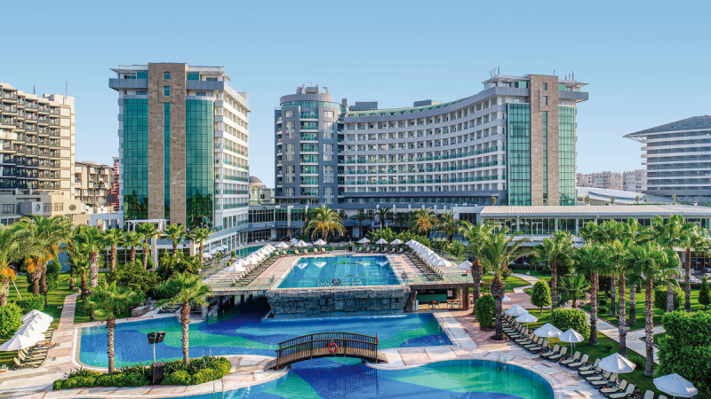 Sherwood Exclusive Lara