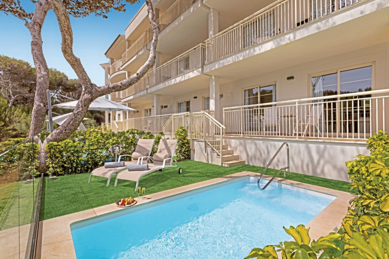 Wohnbeispiel Juniorsuite mit privatem Pool Selection Club