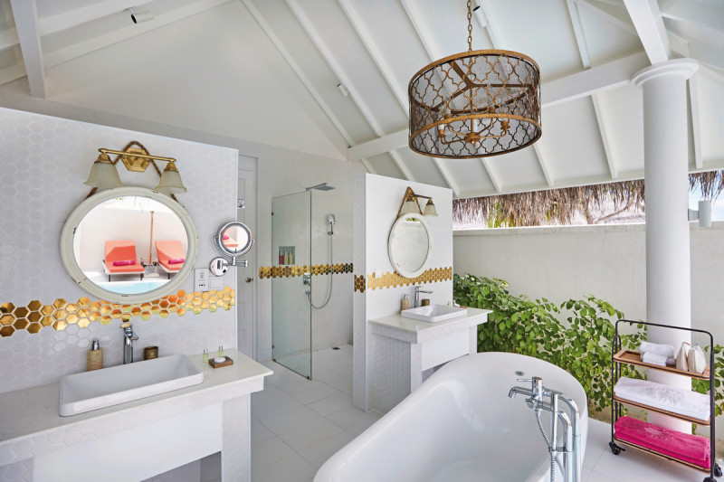 Beispiel Bad Grand Beach Villa with Pool