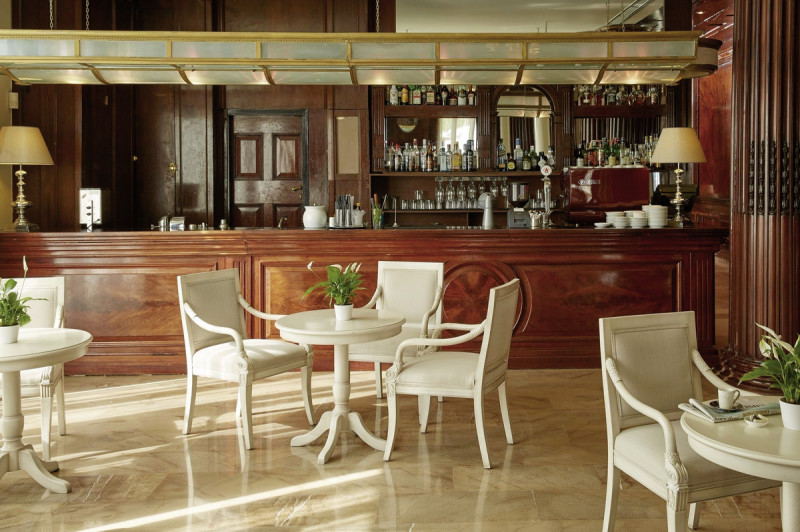 Mon Repos Palace