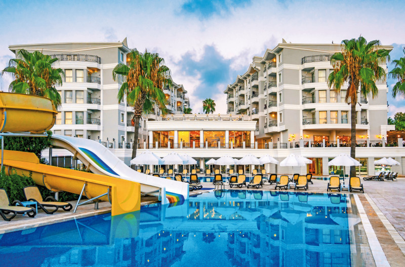 Royal Atlantis Beach