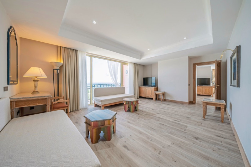 Wohnbeispiel Suite Deluxe Hauptgeb&auml;ude Meerblick
