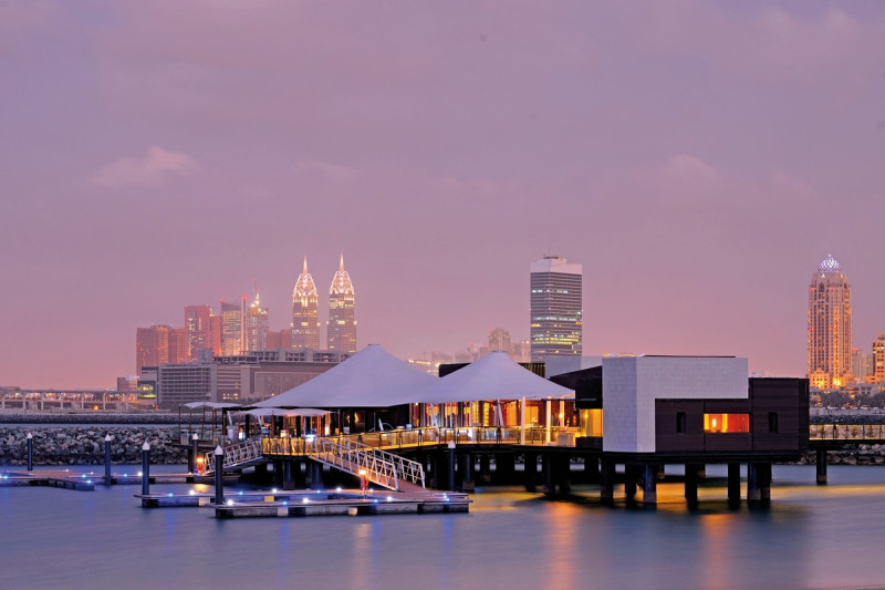 101 Dining Lounge and Bar