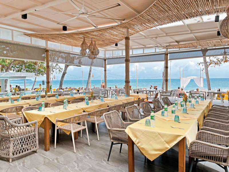 Fair House Beach Resort & Hotel